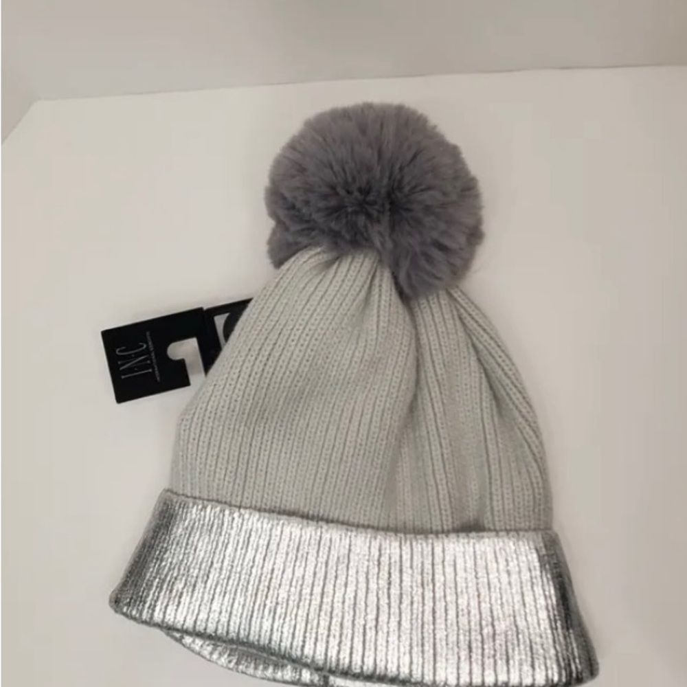 𝅺inc International Concepts Silver Metallic Beanie One Size-NWT - Picture 7 of 7